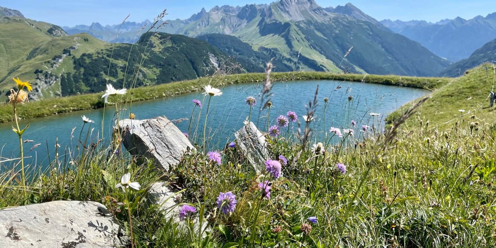 Sommerurlaub 2024 ▶︎ einzigartig am Arlberg in Österreich